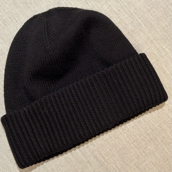 COACH
Tyrannosaurus Rex Patch Beanie - Picture 3 of 5